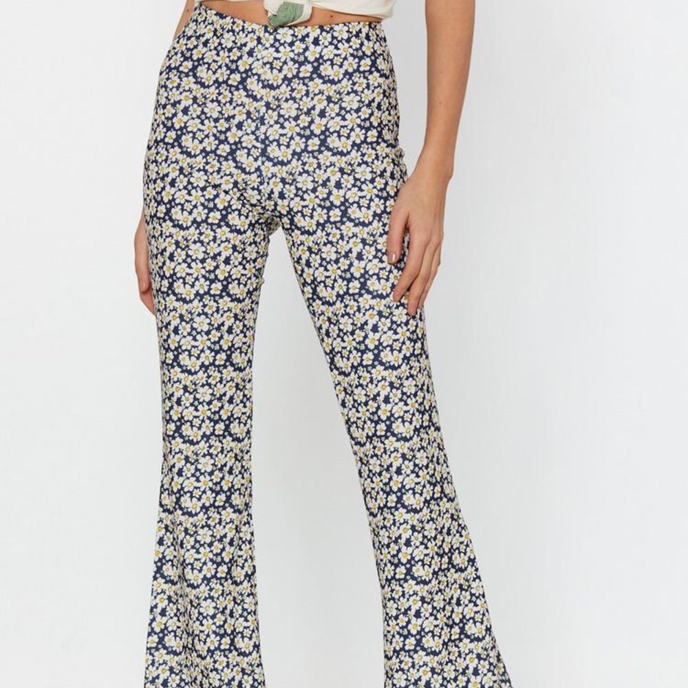 Daisy Print Flare Pants